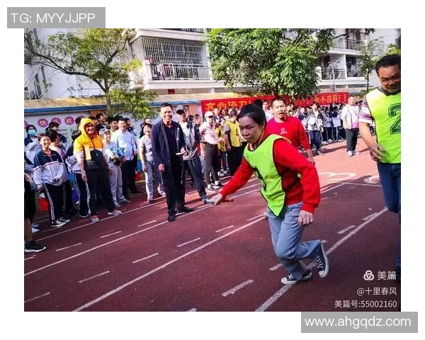 足球场上的智慧与激情经典名言短句汇总